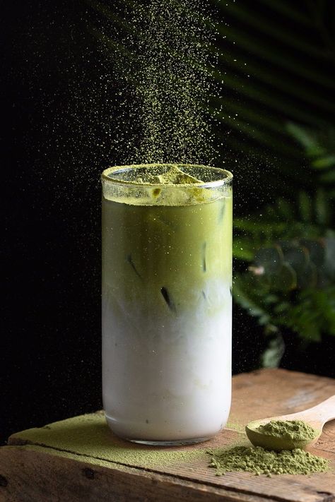 Matcha Drink Recipes, Matcha Iced, Iced Latte Recipe, Boba Tea Recipe, Matcha Tea Latte, Matcha Cafe, Matcha Tea Set, Matcha Latte Recipe, Iced Matcha Latte