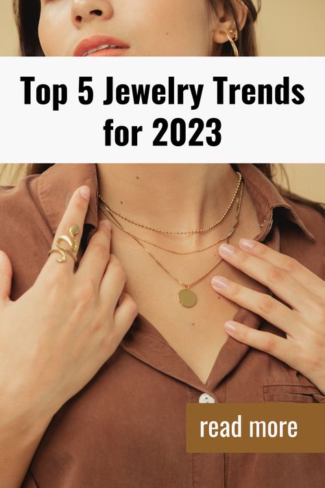 #jewelrytrends #fashiontrends #2023fashion #accessories #statementjewelry #layeredjewelry #pearls #chokers #hoopearrings #vintagejewelry #jewelrydesign #styleinspiration #beauty #fashionbloggers #pinterest Womens Jewelry Trends 2023, Gold Necklace Trend 2023, Statement Necklaces 2023, Earings Trends 2023, 2023 Fall Jewelry Trends, Accessories Trends 2023, Necklace Trends, Trendy Necklaces Jewelry Trends 2023, Current Jewelry Trends 2023