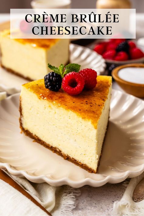 This Crème Brûlée Cheesecake combines the creaminess and richness of a traditional cheesecake with the crunchy caramelized sweetness of creme brûlée. This decadent dessert features a buttery graham cracker crust, a rich cheesecake filling with vanilla bean speckles, and a layer of crunchy caramelized sugar on top. Creme Brulee Cheesecake Recipe, Best Creme Brulee Recipe, Brulee Cheesecake, Traditional Cheesecake, Creme Brulee Cheesecake, Rich Cheesecake, Xmas Desserts, Creme Brulee Recipe, Brulee Recipe