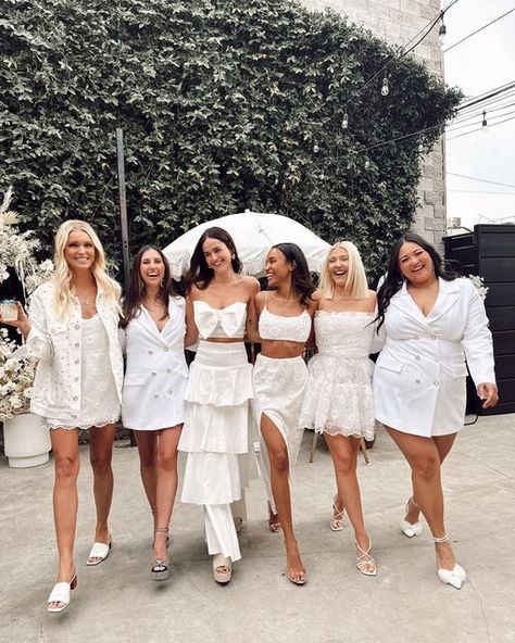 Show Me Your Mumu on Instagram: "Celebrating the launch of Mumu X @fashionpass today with our favorite gals✨🤍🥂" White Bachelorette Party Outfit, White Christmas Party, White Bachelorette, Party Dress Codes, White Party Outfit, Mumu Wedding, Bachelorette Party Dress, Party Outfits Night, Awesome Bachelorette Party