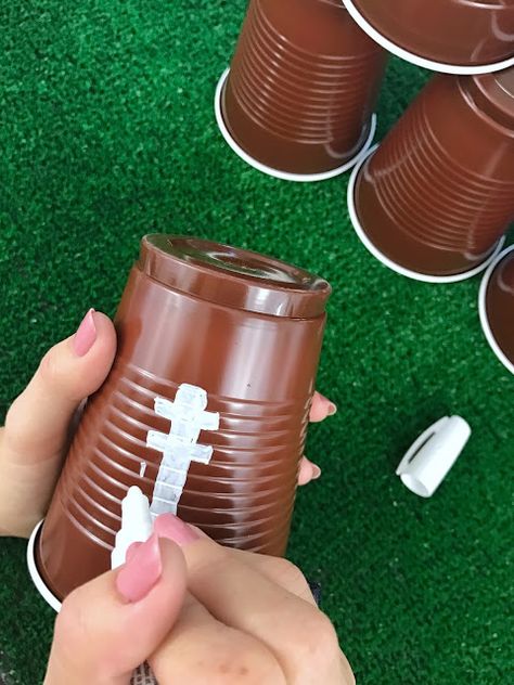 Football Pool Party, Football Banquet, Football Party Decorations, Football Baby Shower, Varsity Cheer, Football Cups, Party Decor Ideas, Sports Theme Birthday, Sports Birthday Party