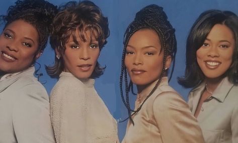 Angela Bassett And Whitney Houston, Lela Rochon 90s, Angela Bassett 90s, 90s Bombshell, Lela Rochon, Waiting To Exhale, Loretta Devine, 90s Culture, Blk Women