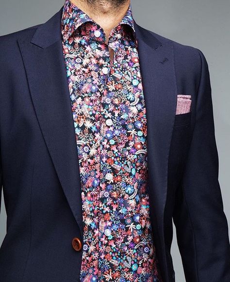 Floral Suit Men, Mens Floral Dress Shirts, Floral Pattern Shirt, Dark Blue Suit, Dad Fashion, Pattern Shirt, Double Denim, Cocktail Attire, Knit Tie