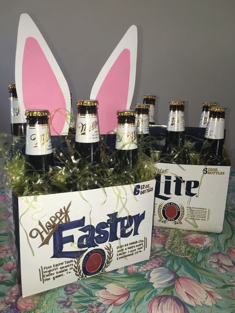 DIY Easter beer basket for the boyfriend! Beer Easter Basket, Easter Basket For Adults Men, Men’s Easter Basket, Easter Basket Ideas For Boyfriend, Easter Basket For Boyfriend, Easter Beer Hunt, Boyfriend Easter Basket, Mens Easter Basket, Adult Easter Egg Hunt