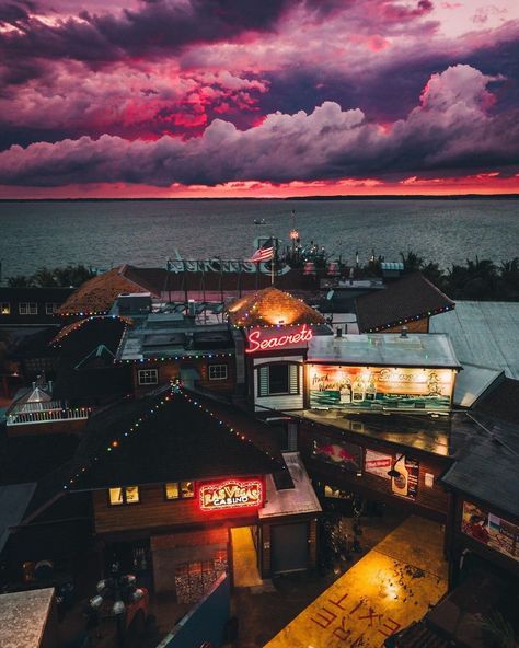 Ocean City, Maryland ☀️ on Instagram: “This bayside sunset over @Seacrets is out of this world. ✨ To find the best spots to catch a breathtaking view like this, click the link in…” Seacrets Ocean City Maryland, Ocean City Maryland Aesthetic, Coastal City, Maryland Aesthetic, Mountain City, Ocean City Maryland, Ocean City, Wedding Inspiration Fall, Coastal Towns