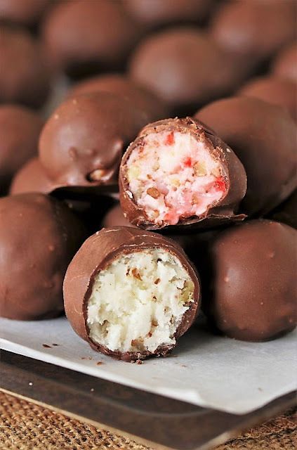 Cherry Bon Bons Recipe, Cherry Filled Chocolates, Cherry Chocolate Balls, Coconut Bonbons Homemade, Candy With Coconut, Cherry Candy Recipe, Candy Filling Recipes, Martha Washington Balls, Cherry Blossom Candy