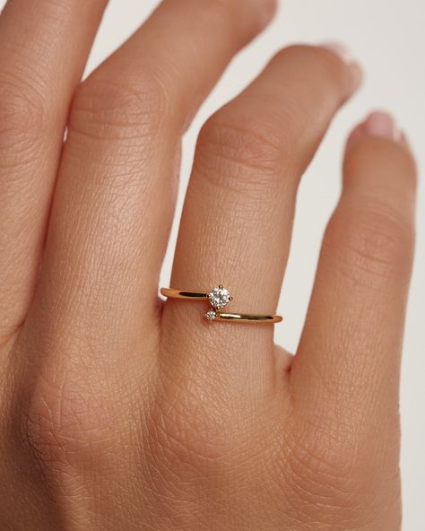 Simple Ring Design, Hand Jewelry Rings, Couple Ring Design, Modern Gold Jewelry, Gold Rings Fashion, Gold Ring Designs, Yellow Bird, Fancy Jewellery, Jewelry Lookbook