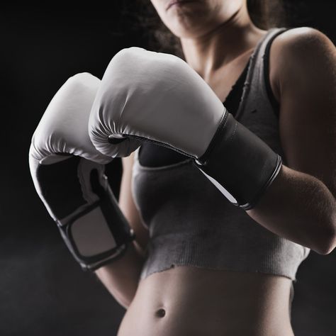 Total-Body Boxing Cardio Workout from Everybody Fights Cardio Boxing Workout, Full Body Cardio Workout, Benefits Of Cardio, Cardio Kickboxing, Cardio Boxing, Ripped Abs, Best Cardio Workout, Cardio Routine, Best Cardio