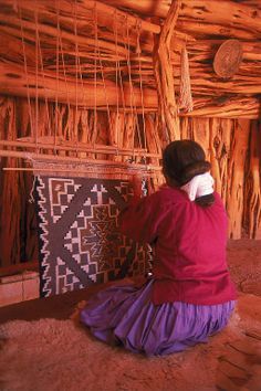 Beautiful Navajo woman using a weaving loom. Description from pinterest.com. I searched for this on bing.com/images Navajo Weaver, Navajo Weaving, Navajo Rugs, Native American Peoples, A Rug, American Indian Art, We Are The World, American Southwest, Woman Weaving