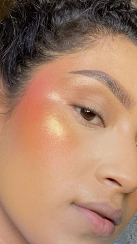 Sunset Blush Makeup Ideas, sunset blush makeup, blush trends, sunset blush trend, pink blush, orange blush, coral blush Sunset Blush Makeup, Pikachu Makeup, Hoco Themes, Sunset Blush, Blush Trend, Makeup 2024, Sunset Makeup, Viral Makeup, Baby Daisy