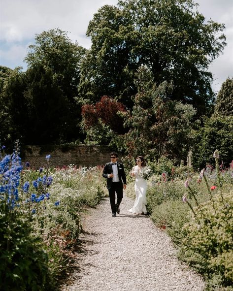 English Garden Elopement eat your heart out! 🤍 A little throwback to this glorious summer elopement last year. R + B flew all the way from the States to get married in this beautiful Yorkshire Estate. The beautiful gardens at @swintonestate were the perfect setting for this couple, who love Monty Don! And the most gorgeous island on a lake for champagne and cake, just perfection 👌 . . . . . #yorkshireweddingphotographer #yorkshireweddingvenue #2025wedding #elopementweddingphotographer #uke... Garden Elopement, Summer Elopement, Monty Don, Eat Your Heart Out, English Garden, Elope Wedding, Uk Wedding, All The Way, Beautiful Gardens