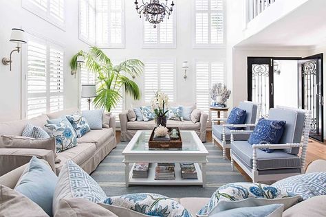 Amazing Hamptons living room makeover | Home Beautiful Magazine Australia Hampton Style Living Room, Hamptons House Interior, Hamptons Style Living Room, Hamptons Living Room, Hamptons Style Interior, Hamptons Style Decor, Hamptons Style Homes, Hamptons Style Home, Cottage Coastal