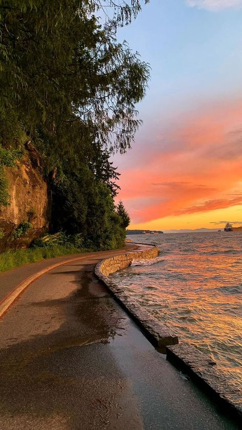 Stanley Park Seawall, Vancouver Canada Stanley Park, Vancouver Stanley Park, Vancouver Aesthetic, Movement Motivation, Vancouver Summer, Stanley Park Vancouver, Adventure Family, Fast Life