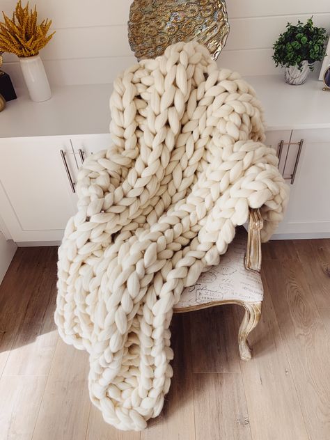 Knot Blanket, Christmas Crochet Blanket, Cable Knit Blankets, King Size Blanket, Chunky Crochet Blanket, Queen Size Blanket, Crochet Blanket Designs, Chunky Knit Throw, Hygge Decor