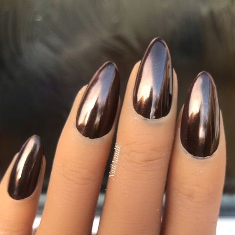 Brown Nails Matalic, Brownie Chrome Nails, Chocolate Chrome Nails Almond, Dark Chocolate Chrome Nails, Chocolate Nails With Chrome, Coffee Chrome Nails, Espresso Chrome Nails, Glazed Nails Brown, Chrome Nails Winter