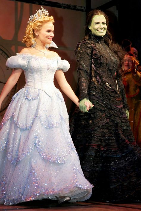 Wicked Ariana Grande, Broadway Musicals Costumes, Evergreen Aesthetic, Kara Lindsay, Glinda Costume, Film Screencaps, Broadway Wicked, Wicked Costumes, Elphaba And Glinda