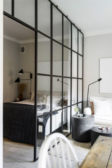 Curtain Wall Divider Bedroom, One Bedroom Studio Ideas, Bedroom And Living Room In One, Bedroom Living Room Combo, Living Room Bedroom Combo, Room Divider Ideas Bedroom, Studio Apartment Room Divider, Living Room And Bedroom Combo, Micro Studio