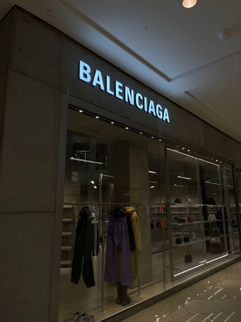 Balenciaga Store at Aventura Mall in Miami Balenciaga Store Aesthetic, Balenciaga Aesthetic, Balenciaga Store, Aventura Mall, Mall Stores, Fashion Stores, Future Lifestyle, Store Interior, High End Fashion