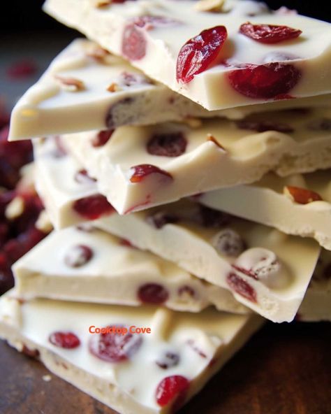 This is my mama's famous Christmas bark for the holidays. It's unlike the usual stuff, and only 3 ingredients Christmas Bark Recipes, Traditional Holiday Recipes, Christmas Bark, Cranberry White Chocolate, White Chocolate Bark, Chocolate Bark Recipe, Dessert Spread, White Chocolate Cranberry, Festive Desserts