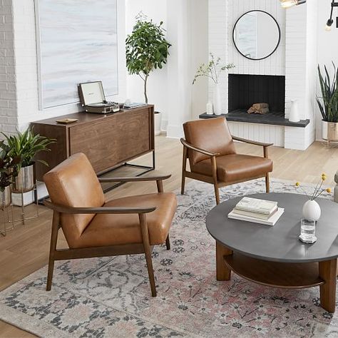 Leather Chair Living Room, Chair Inspiration, Brown Leather Chairs, Mid Century Modern Living, Mid Century Modern Living Room, Mid Century Modern Decor, Decoration Inspiration, Living Room Inspo, Accent Chairs For Living Room