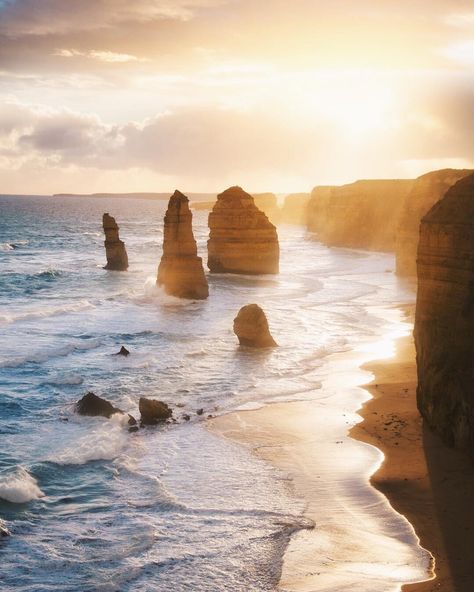 Karl 'Shakur' N. (@karl_shakur) • Instagram photos and videos -   The Twelve Apostles -   Victoria, Australia 12 Apostles Australia, Karl Shakur, 12 Apostles, Australia Animals, Twelve Apostles, Great Ocean Road, Anniversary Trips, World Photography, Ocean Photography