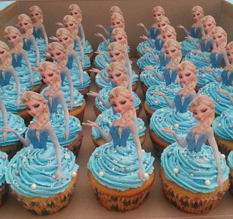 Elsa - Frozen cupcakes | Frozen birthday cake, Frozen birthday, Frozen themed birthday party Elsa And Anna 3rd Birthday, Frozen Birthday Cupcake Cake, Elsa Birthday Cupcakes, Frozen Marshmallow Pops, Elsa Frozen Cupcakes, Elsa Decorations Frozen Theme, Frozen 2 Cupcakes, Frozen Cupcakes Birthday, Elsa Decorations