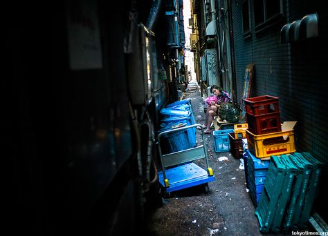 Girl in a dingy Tokyo red light district alley — Tokyo Times Tokyo Alley, Kabukicho, Red Light District, Japanese Women, Red Light, Infamous, Light Red, Times Square, Beautiful Places