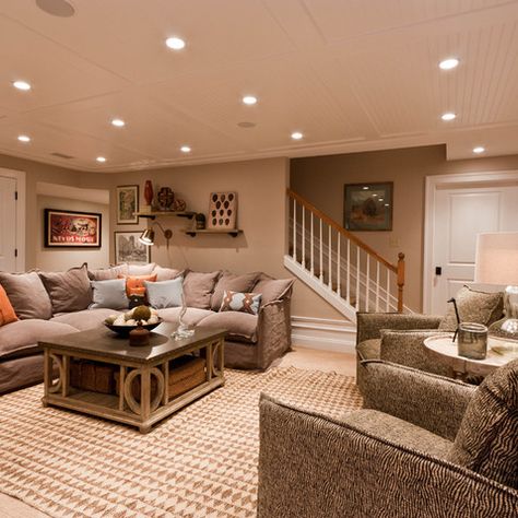 Cozy Basement- add more color and this is the exact feel I'd love in our basement someday with the sectional and chairs! Plus the higher ceilings of course... Contemporary Basement, Cozy Basement, Basement Family Room, Real Estat, Basement Makeover, Interior Vintage, Basement Design Ideas, Basement Decor, Basement Renovations