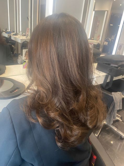 Shoulder Length Hair Long Layers Face Framing, Mid Length Hair With Face Framing Layers Straight, Mid Length Hair Framing Face, Curled Hair Mid Length, Mid Length Hair With Long Layers And Face Framing, Curled Mid Length Hair, Mid Length Curled Hair, Curl Mid Length Hair, Curls Mid Length Hair