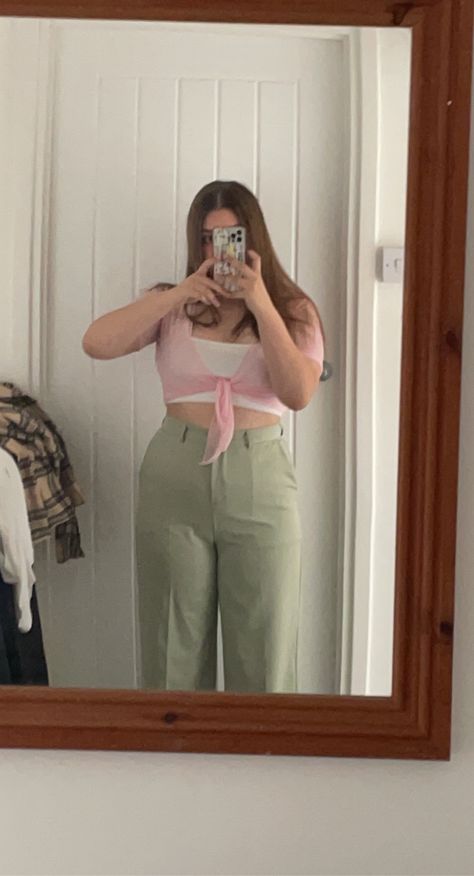 Pink Top Green Pants Outfit, Sage Green And Pink Outfit, Light Green Leggings Outfit, Pastel Green Pants Outfit, Sage Green Pants Outfits, Light Green Pants Outfit, Green Leggings Outfit, Peach Clothes, Green Pants Outfit