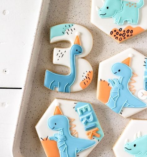 3 Rex Cookies, Three Rex Cookies, Dinosaur Cookies Decorated, Dino Cookies, Dinasour Birthday, Kids Cookies, Cookie Corner, Work Food, Cookie Making