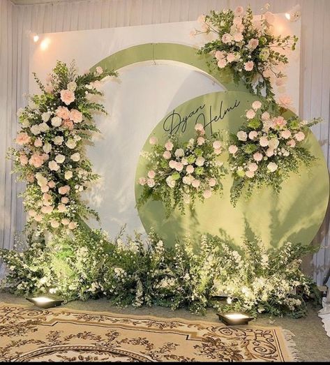 Wedding Backdrop Design Outdoor, Outdoor Wedding Reception Decorations, Selfie Booth, Engagement Design, Small Wedding Decor, Wedding Decorations Ideas, Engagement Stage Decoration, Reception Stage Decor, Wedding Reception Backdrop