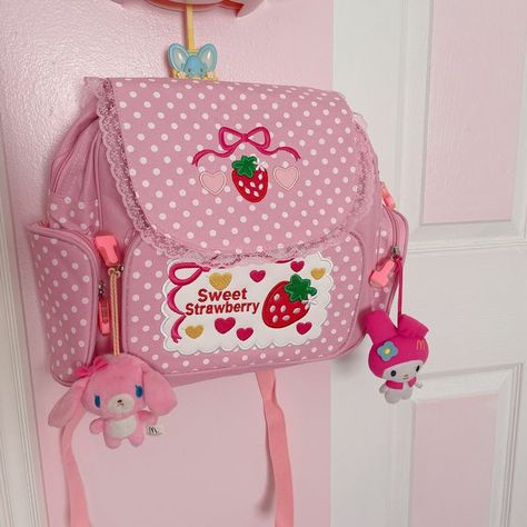 Pinky 𓆩♡𓆪 on Twitter: "sweet strawberry backpack… " Strawberry Backpack, Pink Color Palette, Kawaii Backpack, Color Palette Pink, Kawaii Accessories, Kawaii Room, Cute Backpacks, Pink Backpack, Fluttershy