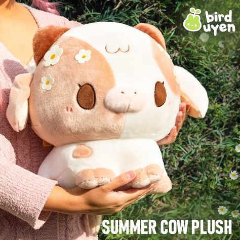 The NEW Birduyen Summer cow plush is here! ☀️🌼 Look at them basking in the warm sun dreaming of summer times together with you! #jellybeet #plush #plushies #soft #shop #Birduyen #flower #summer #cow Cute Cheap Plushies, Cute Cow Plush, Cottagecore Plushies, Aesthetic Plush, Cow Stuffed Animal, Cute Soft Toys, Cow Plush, Cow Plushies, Cute Plushies