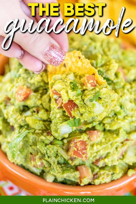 The BEST Homemade Guacamole recipe – a super simple recipe loaded with fresh produce that tastes great! Avocados, lime juice, onion, garlic, cumin, cilantro, jalapeño, salt, and pepper. Whip up a batch for taco night with some crunchy tortilla chips. This is also great on burgers, sandwiches, eggs, baked potatoes, or on toast for Southwestern Avocado Toast! YUM! SO many possibilities! Give this a try ASAP! I promise you won’t be disappointed! Best Homemade Guacamole, Dorito Taco Salad Recipe, Guacamole Dip Recipes, Homemade Guacamole Recipe, Best Guacamole, Spicy Dip, Guacamole Dip, Best Guacamole Recipe, Fresh Guacamole