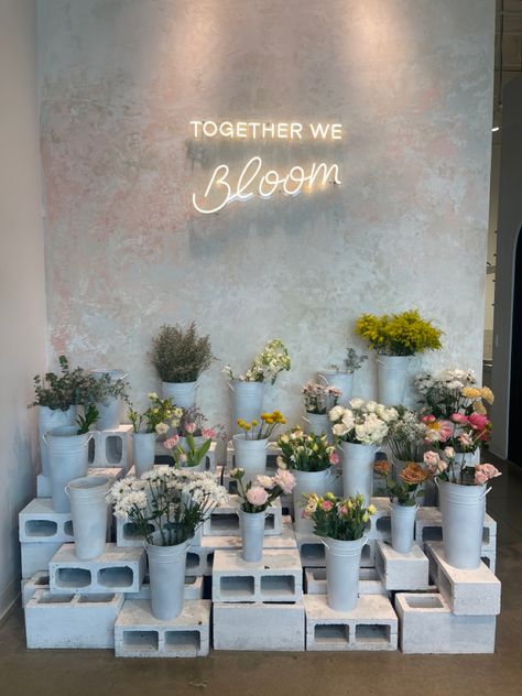 Floral Shop Ideas Store Fronts, Small Florist Shop Ideas, Florist Work Station, Industrial Flower Shop, Modern Floral Shop, Modern Florist Shop, Floral Design Workshop, At Home Flower Shop, Flower Shop Ideas Interior