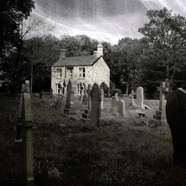 Haarlem, Ghost Pictures, Scary Ghost Stories, Ghost Sightings, Paranormal Photos, Real Haunted Houses, Scary Ghost Pictures, Graveyard Shift, Creepy Images