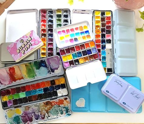 What's the best way to set up a watercolor palette? How do you organize it? What's the best brand of watercolor? Here's a walk through of my previous watercolor palettes as well as a few tips in regards to what to consider when setting up a palette. Featured/mentioned brands; Schmincke Horadam, Holbein, Daniel Smith, Mijellow, Winsor & Newton, Roman Szmal, Sennelier, Old Holland, Van Gogh, Qor Schmincke Horadam, Skillshare Classes, Watercolor Tips, Watercolor Tutorials, Winsor Newton, Blue Palette, Watercolor Palette, Winsor & Newton, Watercolour Tutorials