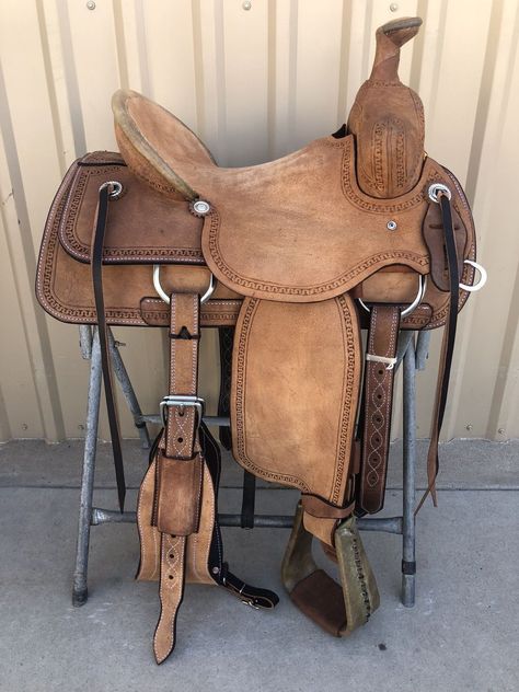 Cowboy Hair, Ranch Saddle, Saddle Making, Wade Saddles, Saddles For Sale, Ranch Horse, Western Pleasure Horses, Western Headstall, Roping Saddles