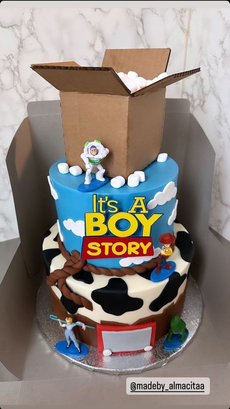 Toy Story baby shower inspired cake (madeby_almacitaa-Instagram) Toys Story Baby Shower Ideas, Toy Story Maternity Photos, Toy Story Theme Baby Shower Ideas, Toy Story Baby Shower Cake, Toy Story Gender Reveal, Toy Story Baby Shower Centerpieces, Pixar Baby Shower Ideas, Toy Story Baby Shower Theme, Toy Story Baby Shower Shirts