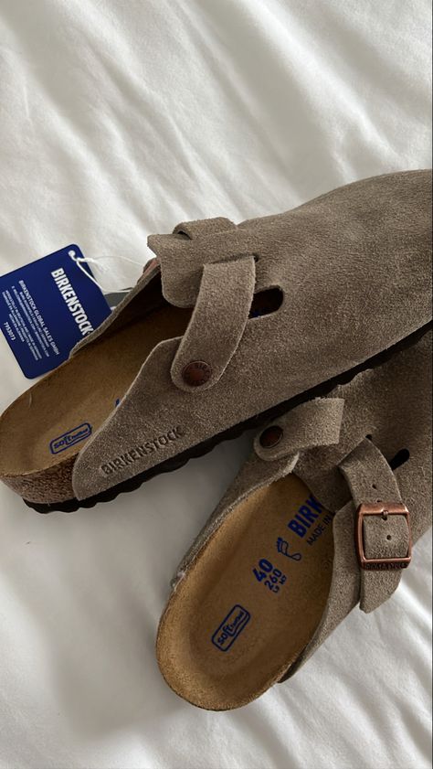 Close Toed Birkenstock, Birkenstock Potato Shoes, Berkinstock Slippers, Boston Birkin Stocks, Berkin Stocks Slippers, Birkinsoks Clogs, Birkin Stocks Clogs, Birken Stock Clogs, Burkin Stocks