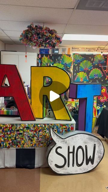 Nylah Khan on Instagram: "Don’t mind me, I’m still posting from my art show drafts! :)   If you missed details to my puppet theater, I shared a reel not so long ago!   #artshow #artshow2024 #artteachersofinstagram #artteachersofig #artteachersofinsta #arteducators #arteducation #elementaryart #art #artideas" Art Exbihition, Art Show School, Art Exhibition Theme Ideas, Art Exhibition Decor, Art Show Elementary School, Kindergarten Art Show Projects, Art Walk Ideas, Family Art Night At School, Art Exhibition Decoration Ideas