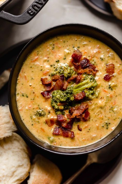 bacon beer cheese broccoli cheddar soup Brocolli Potato Cheese Soup, Dinner Recipes With Cheese, Warm Dinners For Cold Nights, Pub Recipes, Soup Broccoli, Cheese Broccoli, Cheddar Soup Recipe, Broccoli Cheddar Soup Recipe, Beer Cheese Soups