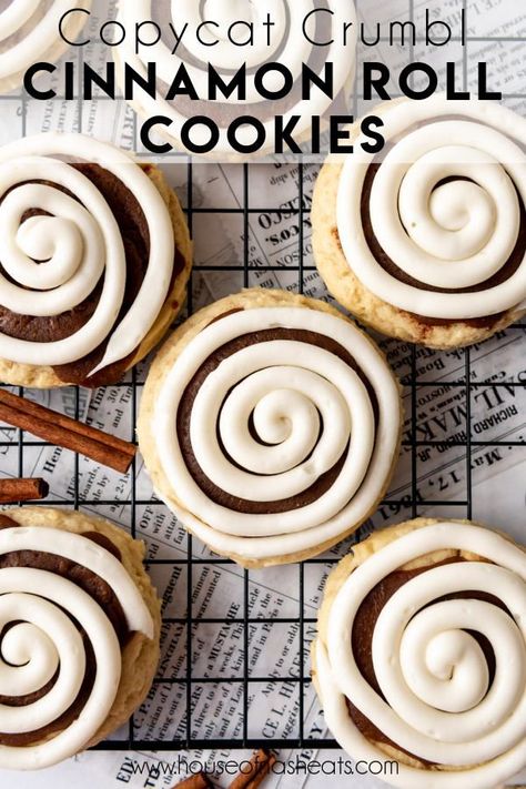 Copycat Crumbl Cookies Recipes, Crumbl Cookies Recipes, Cinnamon Swirl Cookies, Copycat Crumbl Cookies, Crumble Cookie Recipe, Swirl Cookies, Cinnamon Roll Cookies, Cinnamon Cookies, Roll Cookies