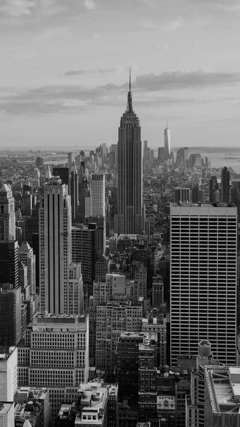 Black And White Wall Pictures, New York Poster Black And White, New York Black And White Aesthetic, Black And White Photo Wall Collage, Ipad Wallpaper Aesthetic Black And White, New York City Black And White, Black And White Building Aesthetic, Nyc Aesthetic Black And White, New York Poster Aesthetic