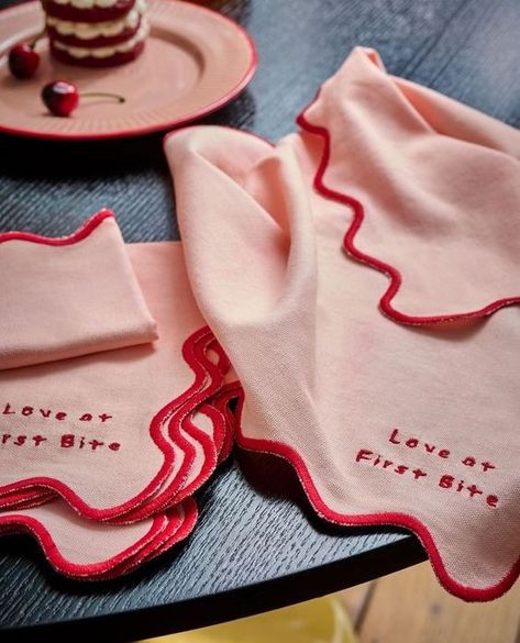 The humble napkin can transform your reception look instantly with fun, personalised details! From fun scalloped edges to personalised monograms, don't be shy to zhuzh them up to add a pop of colour and personality! We just LOOOOOVE this simple trick to elevate your celebration! 😍😆⁠ .⁠ Love this? Find more epic ideas on the #SAWeddings Pinterest account. If you're not already, follow our account by simply searching SA Weddings and giving us a follow 💖 Rockett St George, Embroidered Napkins, First Bite, St George, Cotton Napkins, Dream House Decor, Napkins Set, Decoration Table, Dinner Table