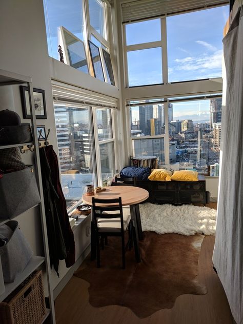 Apartment View, Apartment Aesthetic, Apartment Life, Aesthetic Rooms, Nyc Apartment, Dream Apartment, City Apartment, Urban Living, City Living