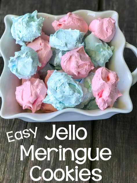 These easy Jello Meringue Cookies are so much fun to make with your kids. Light as a feather and bursting with whatever flavor you choose! Jello Meringue Cookies, Jello Cookies Recipe, Jello Cookies, Halloween Torte, Meringue Cookie, Meringue Cookie Recipe, Meringue Desserts, Meringue Recipe, Jello Desserts