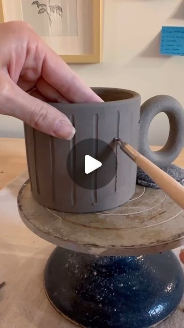 Handmade Clay Pots, The Potter's Hand, Rustic Dinnerware, Ceramics Pottery Mugs, Beginner Pottery, Pottery Videos, Cerámica Ideas, Ceramic Workshop, Pottery Handbuilding