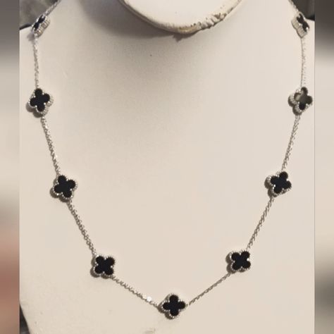 Non Tarnishing Stainless Steel, 10 Clover Necklace Black And Silver Jewelry, Black And White Necklace, Van Cleef Necklace, Statement Jewelry Necklace, Ivory Necklace, Black And White Necklaces, Silver Jewlery, Clover Jewelry, Crystal Heart Necklace